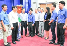 Chủ tịch UBND tỉnh Khánh Hòa đối thoại với thanh niên