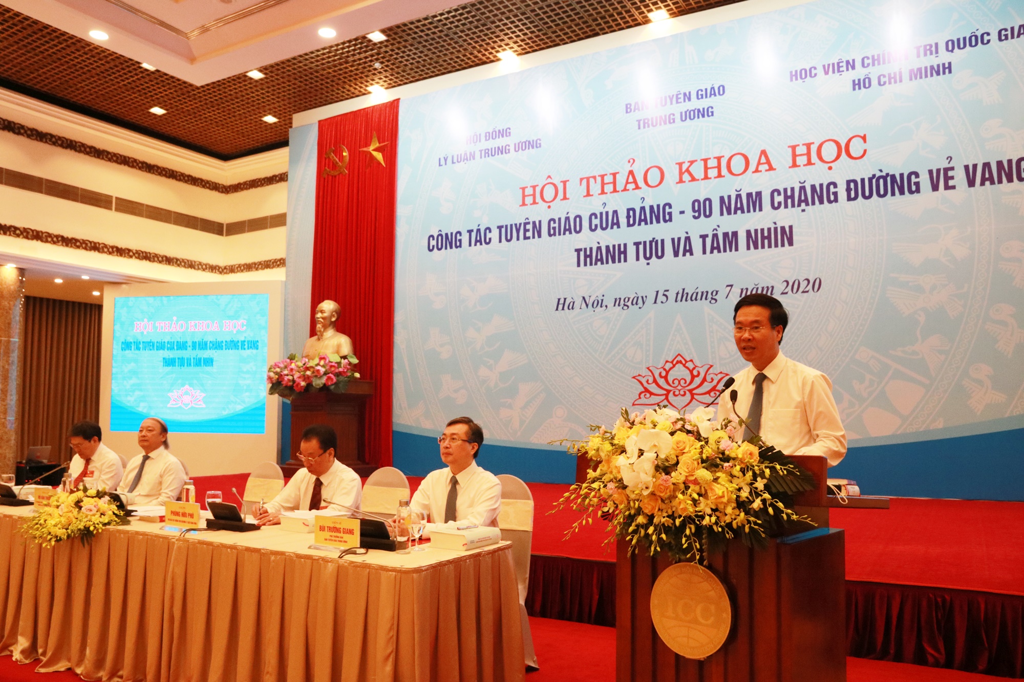 Công tác tuyên giáo đi trước - mở đường, đi cùng - phát triển đối với tiến trình cách mạng của Đảng
