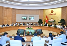 Tình hình kinh tế tiếp tục có những chuyển biến tích cực và toàn diện