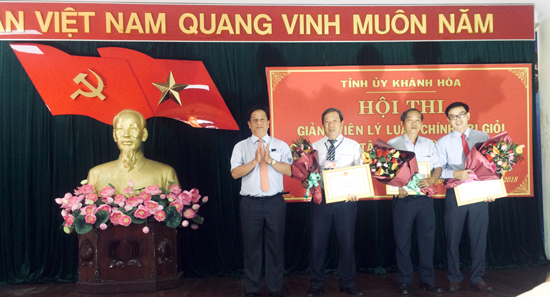 Hội thi Giảng viên lý luận giỏi các trung tâm bồi dưỡng chính trị tỉnh Khánh Hòa năm 2018 có nhiều điểm mới 