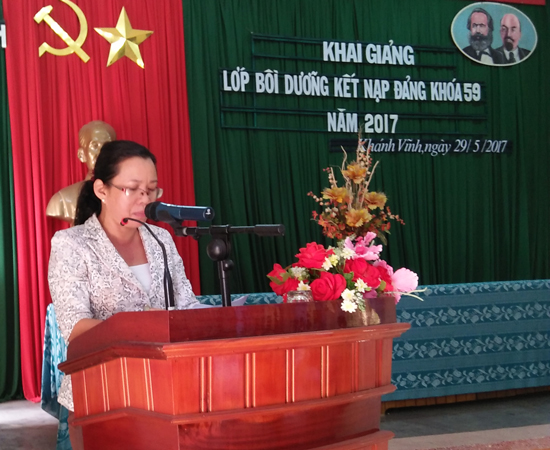 Trung tâm Bồi dưỡng chính trị huyện Khánh Vĩnh: Khai giảng Lớp bồi dưỡng lý luận chính trị dành cho đối tượng kết nạp Đảng khóa 59 năm 2017