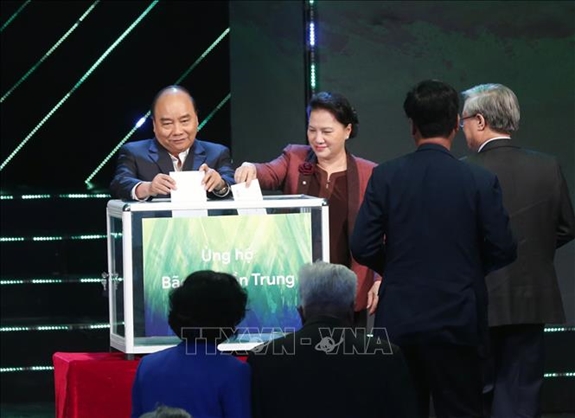 Lãnh đạo Đảng, Nhà nước dự Chương trình “Cả nước chung tay vì người nghèo”