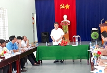 Ông Lê Thanh Quang làm việc tại xã Khánh Hiệp