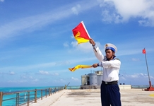 Điểm tựa vững chắc cho ngư dân bám biển Trường Sa