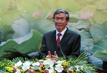 “Đổi mới mạnh mẽ trong học tập, quán triệt Nghị quyết Đại hội XII của Đảng”