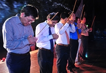 Lễ thắp nến tri ân các anh hùng liệt sĩ