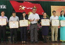 Tổng kết 10 năm thực hiện Nghị quyết 11 của Bộ Chính trị