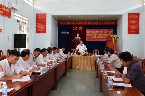 Ông Nguyễn Tấn Tuân làm việc với xã Suối Hiệp và Diên Hòa