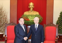 Việt Nam coi trọng hợp tác nhiều mặt với Thái Lan