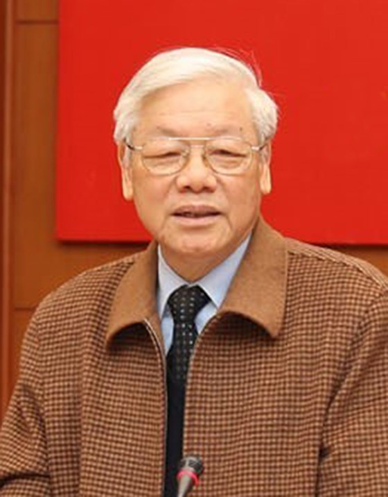 Nêu cao tinh thần trách nhiệm, dành nhiều thời gian, công sức, trí tuệ, tâm huyết đổi mới, sáng tạo công tác lý luận