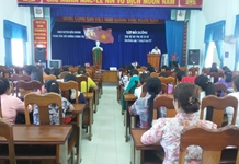Trung tâm bồi dưỡng chính trị huyện Diên Khánh: Tổ chức lớp Bồi dưỡng lý luận chính trị và nghiệp vụ dành cho cán bộ Hội Liên hiệp Phụ nữ ở cơ sở.