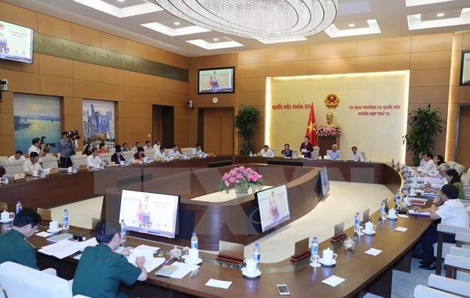 Ủy ban thường vụ Quốc hội cho ý kiến về dự án Luật quốc phòng (sửa đổi)