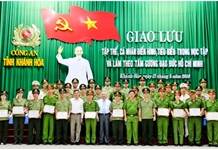 Giao lưu tập thể, cá nhân tiêu biểu trong học tập và làm theo tấm gương đạo đức Hồ Chí Minh