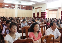 Quán triệt Nghị quyết Đại hội lần thứ XII của Đảng cho đội ngũ phóng viên báo chí, văn nghệ sĩ, trí thức và khoa học kỹ thuật