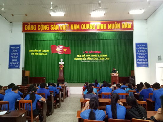 Tổ chức Lễ khai giảng lớp Bồi dưỡng kiến thức Quốc phòng và An ninh