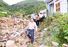 Kiên quyết sơ tán người ra khỏi khu vực nguy cơ sạt lở