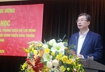 Học và làm theo tư tưởng, đạo đức, phong cách Hồ Chí Minh gắn với nghị quyết Đại hội Đảng