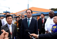 Chủ tịch nước Trần Đại Quang tới La Habana, bắt đầu thăm chính thức Cuba