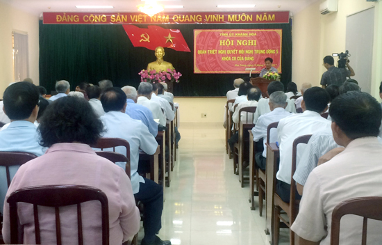 Hội nghị quán triệt Nghị quyết Trung ương 5 (khóa XII) của Đảng cho cán bộ cao cấp đã nghỉ hưu trên địa bàn thành phố Nha Trang
