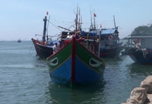 Yêu cầu Trung Quốc phối hợp giải quyết vụ ép tàu cá ở khu vực Hoàng Sa