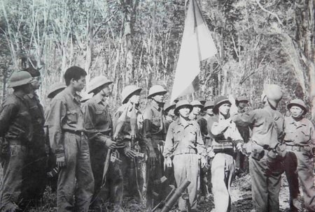 Kỷ niệm 44 năm Ngày Giải phóng miền Nam Đại thắng mùa Xuân 1975- nghệ thuật kết thúc chiến tranh độc đáo, sáng tạo