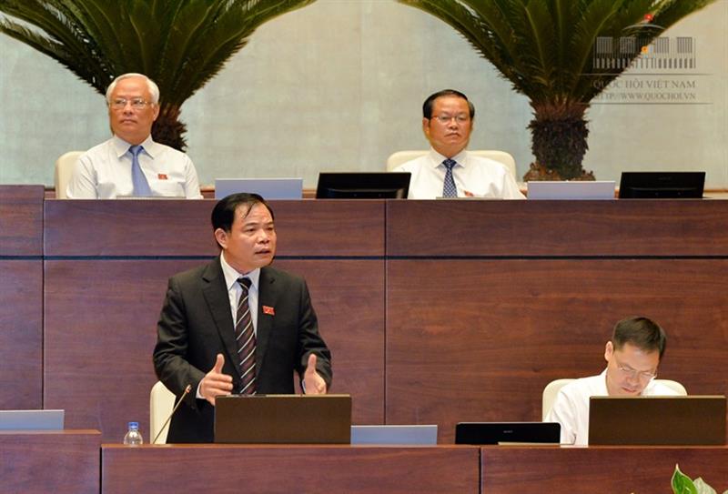 Bộ trưởng Bộ Nông nghiệp và Phát triển nông thôn trả lời chất vấn về giải pháp đột phá tái cơ cấu lại ngành nông nghiệp