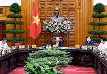 Bảo vệ tính mạng, tài sản người dân tại các tỉnh ven biển miền Trung bị sạt lở bờ biển