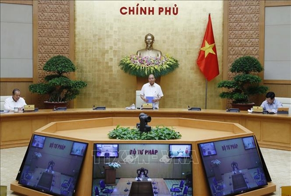 Thủ tướng đồng ý bỏ quy định giãn cách trong trường học