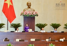 Chủ tịch Quốc hội Nguyễn Thị Kim Ngân: Vẫn còn nhiều tồn tại, hạn chế, nhiều khó khăn, thách thức đối với ngành y tế