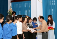 Đảng ủy Trường Đại học Khánh Hòa tổ chức các lớp bồi dưỡng lý luận chính trị dành cho đối tượng kết nạp Đảng năm 2017