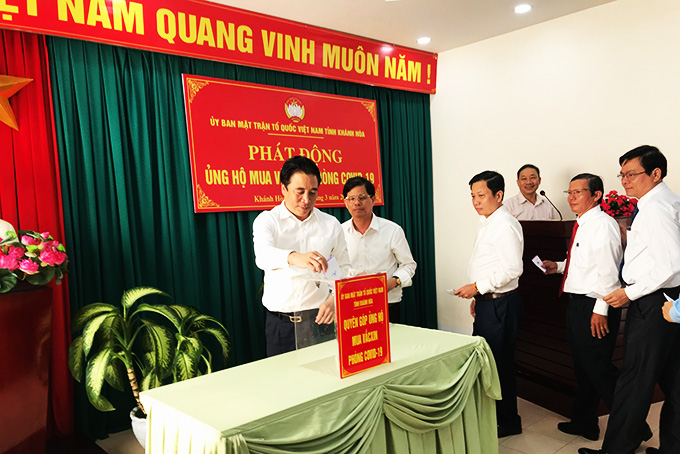 Phát động ủng hộ Chương trình mua vắc xin phòng Covid-19