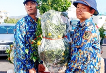 Mang Tết ra Trường Sa