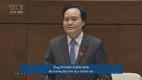 Bộ trưởng Giáo dục và Đào tạo trả lời chất vấn