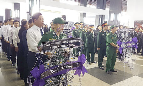 Đoàn Đại biểu tỉnh Khánh Hòa viếng nguyên Thủ tướng Phan Văn Khải