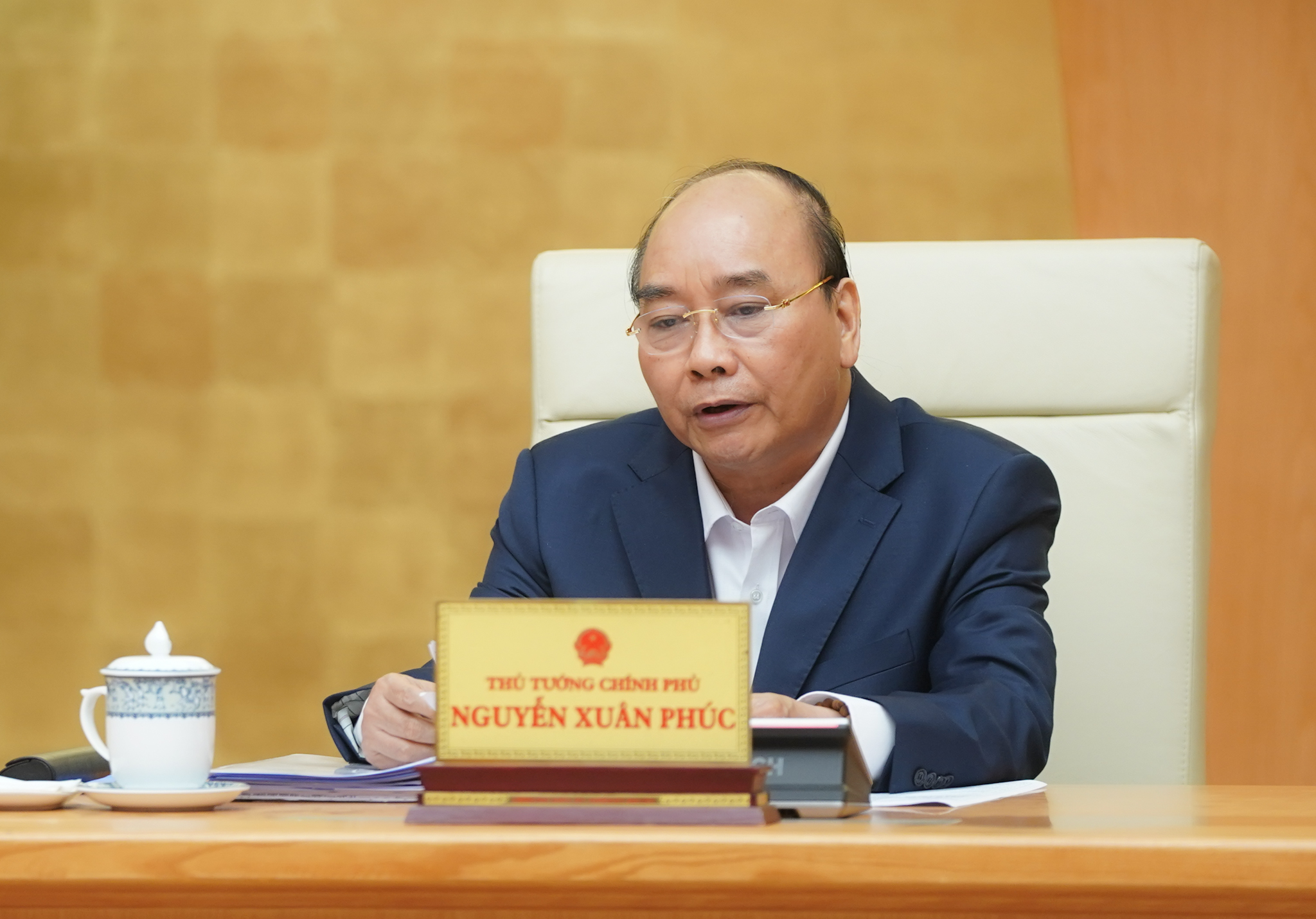 Thủ tướng: Từng bước nới lỏng, khôi phục các hoạt động xã hội