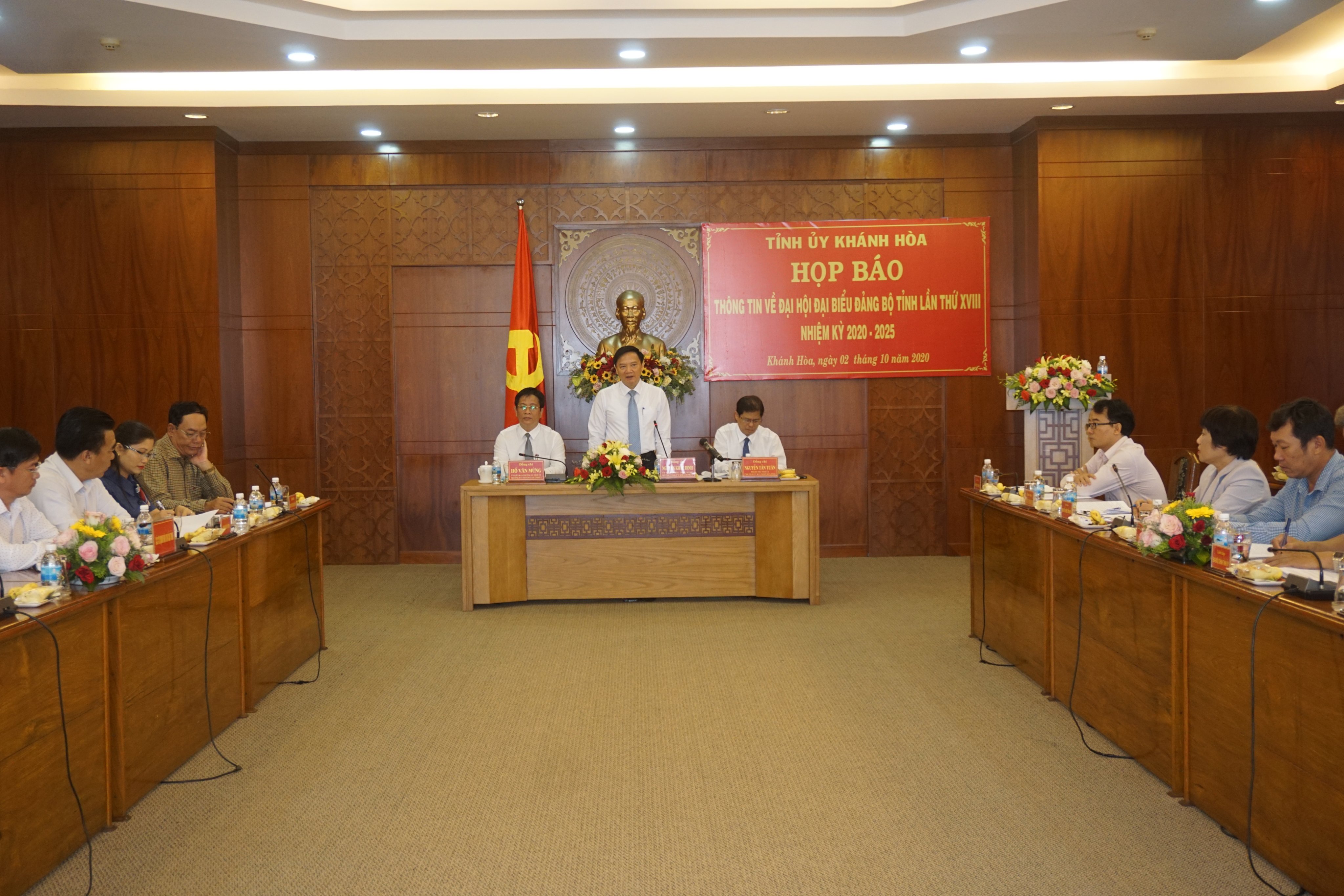 Tỉnh ủy Khánh Hòa tổ chức họp báo thông tin về Đại hội đại biểu Đảng bộ tỉnh lần thứ XVIII, nhiệm kỳ 2020 - 2025