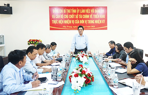 Cần khai thác tốt nguồn thu dịch vụ, du lịch