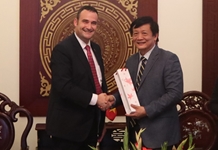 Lãnh đạo tỉnh Khánh Hòa tiếp Tổng Lãnh sự Canada