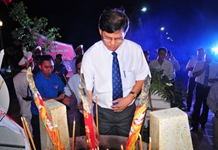 Lễ thắp nến tri ân các Anh hùng liệt sĩ