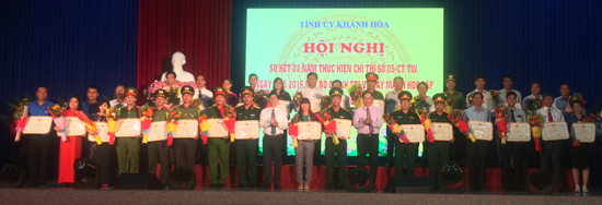 Sơ kết 02 năm thực hiện Chỉ thị số 05-CT/TW, ngày 15/5/2016: 87 tập thể, cá nhân được biểu dương khen thưởng về học tập và làm theo tư tưởng, đạo đức, phong cách Hồ Chí Minh