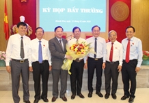 Ông Nguyễn Tấn Tuân được bầu giữ chức Chủ tịch UBND tỉnh Khánh Hòa