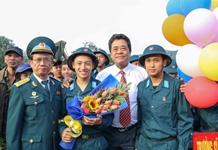 Tưng bừng ngày hội tòng quân