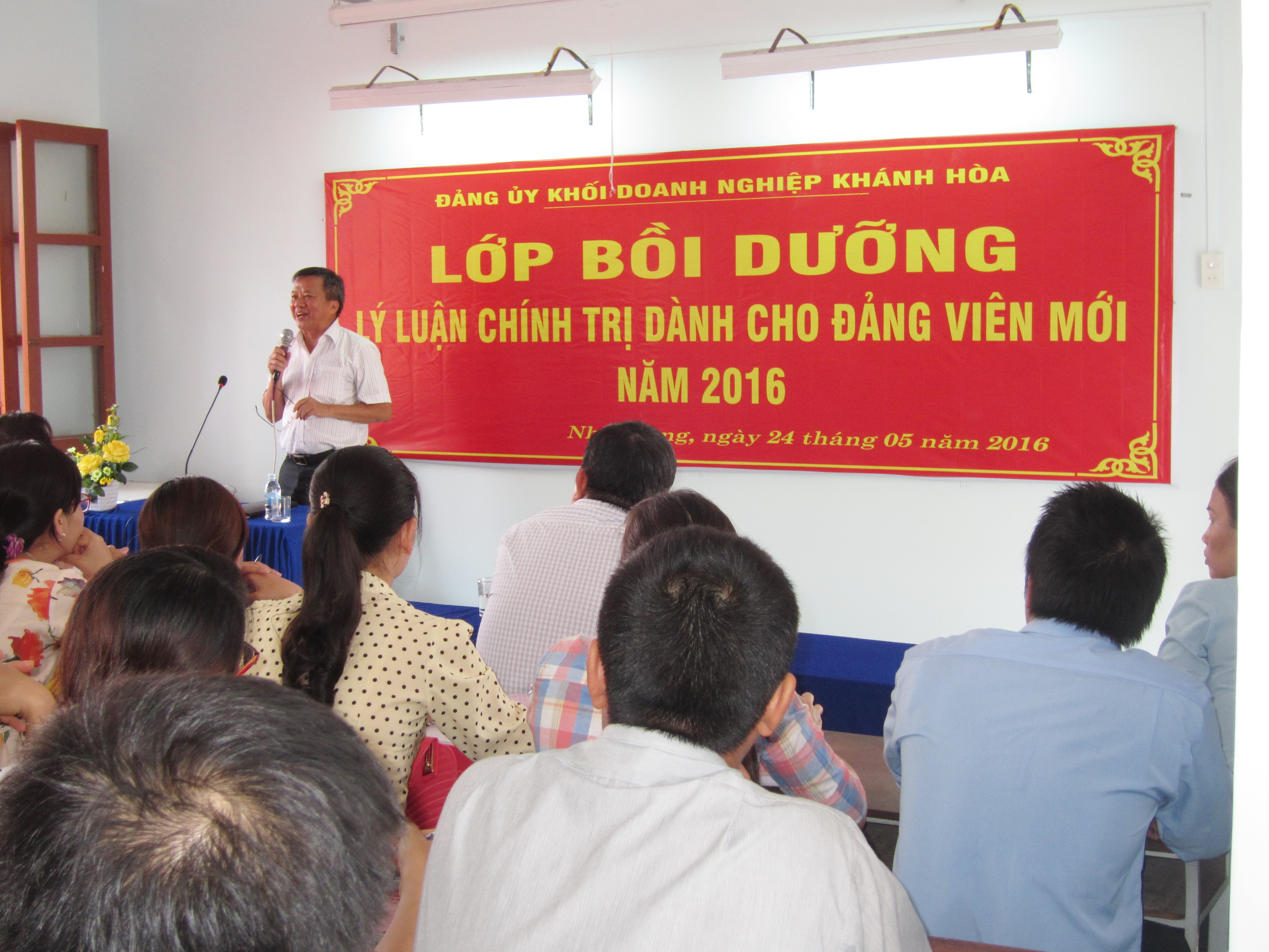 Đảng ủy Khối Doanh nghiệp tỉnh: Bồi dưỡng lý luận chính trị cho 164 đảng viên mới
