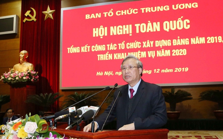 Thực hiện đồng bộ, hiệu quả công tác cán bộ và xây dựng đội ngũ cán bộ