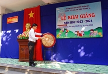 Huyện đảo Trường Sa tưng bừng khai giảng năm học mới