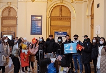 Tổ chức các chuyến bay sơ tán công dân từ Ukraine về nước