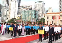 Lễ Chào cờ Tháng 5 và phát động Tháng Công nhân năm 2024