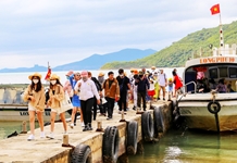Đầu năm Nhâm Dần: Du lịch khởi sắc
