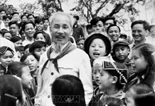 Thực hiện khát vọng phát triển đất nước phồn vinh, hạnh phúc theo tư tưởng Hồ Chí Minh về thi đua yêu nước