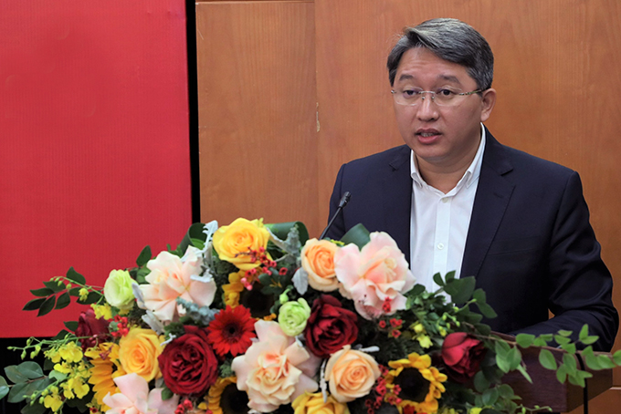 "Tập trung triển khai đồng bộ, hiệu quả các nhóm công việc trong 6 tháng cuối năm" (*)